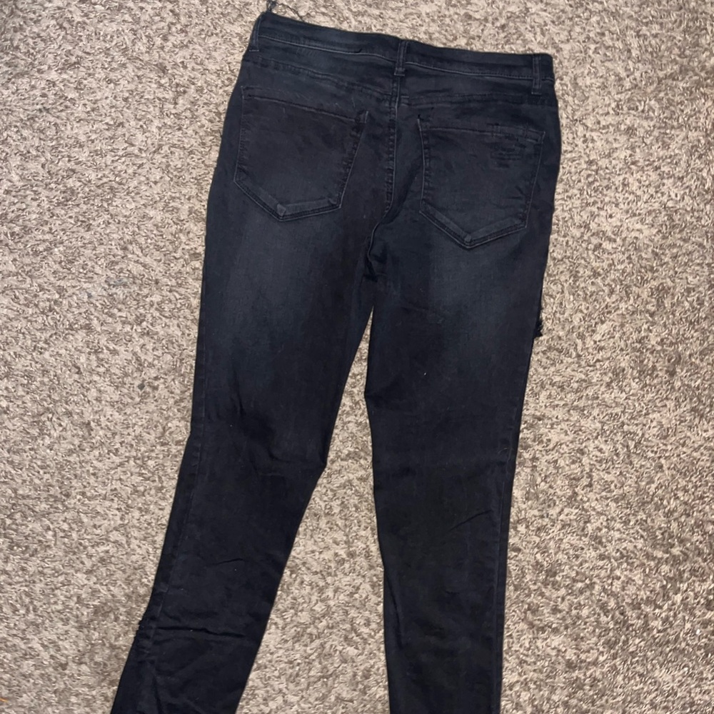 Women's Mudd distressed skinny low rise  Black Jeans size 11